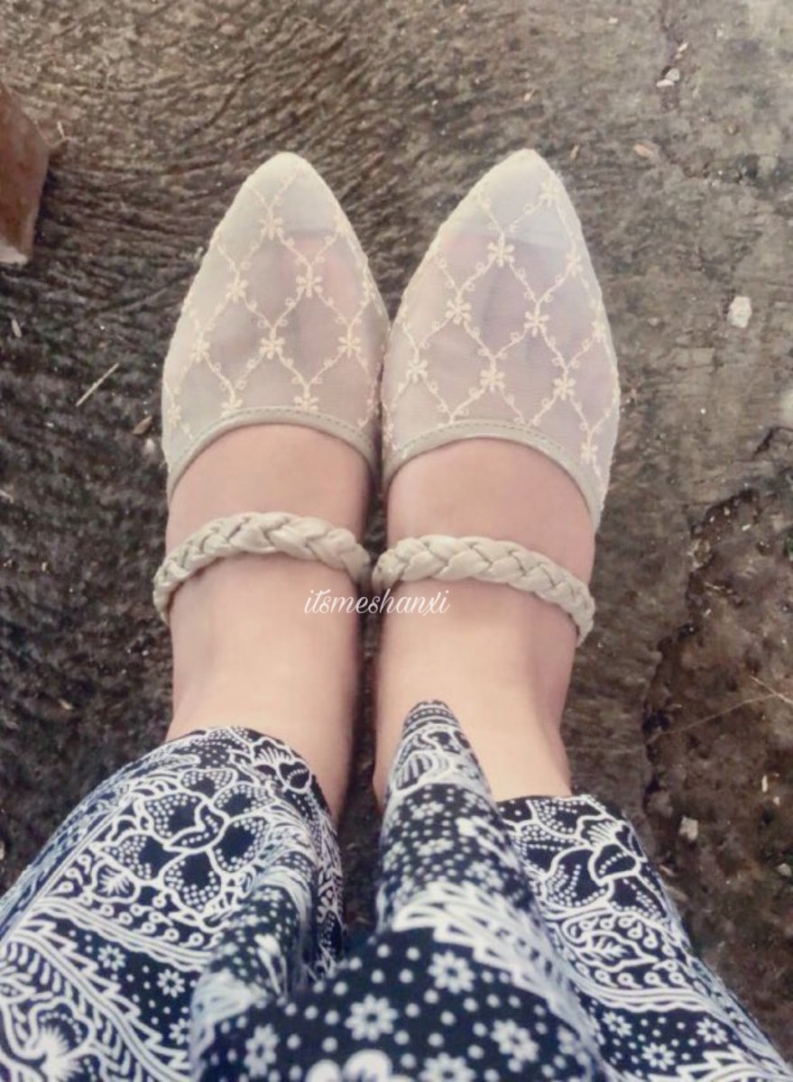 pweetynxi's tweet photo. Rekomendasi alas kaki cantik &amp; elegan buat lebaran eid Fitri ✨👠 https://t.co/7Nr9qW3cSM