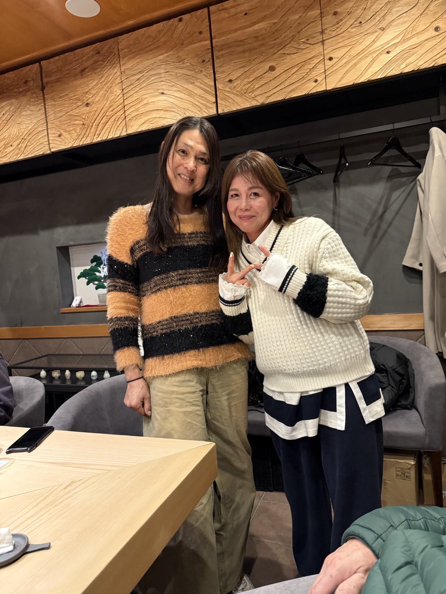 K0419Ka's tweet photo. ブラックほのか https://t.co/7UENTGrGac
