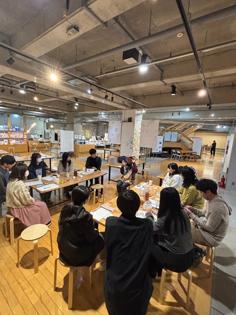care_view31450's tweet photo. 福祉を「自分ごと」にする場を学生の手で。

ヘラルボニーを知り、作品に触れてから、
「違いがそのまま美しさになる世界」を
もっと広げていきたいと思った。

そんな思いが、今の活動につながっています。
#HERALBONY  
#HERALONYCLUB https://t.co/GMJsUBABEK