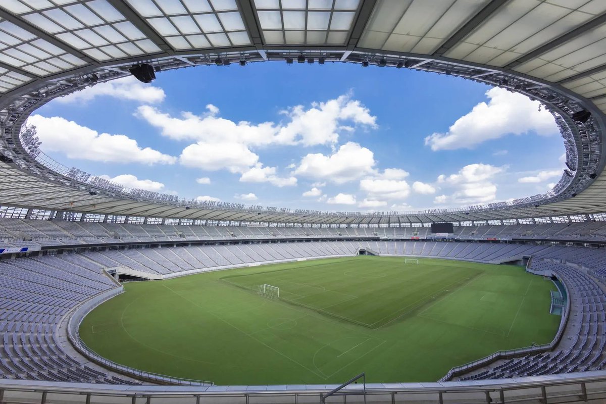 2001 Live tweet media