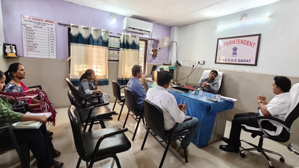 અત્રેના ડિવિઝનમાં આવેલ સી.એચ.સી ગડત અને ડોલવણની મુલાકાત લઈ રોગી કલ્યાણ સમિતિની બેઠકમાં હાજરી આપી કામગીરી અંગે માહિતી મેળવી ચર્ચા કરી જરૂરી સુચનો આપ્યા. 
<a href="/CMOGuj/">CMO Gujarat</a> <a href="/revenuegujarat/">Revenue Dep. Gujarat</a> <a href="/CollectorTapi/">Collector & DM-Tapi</a> <a href="/RacTapi/">RAC TAPI</a>