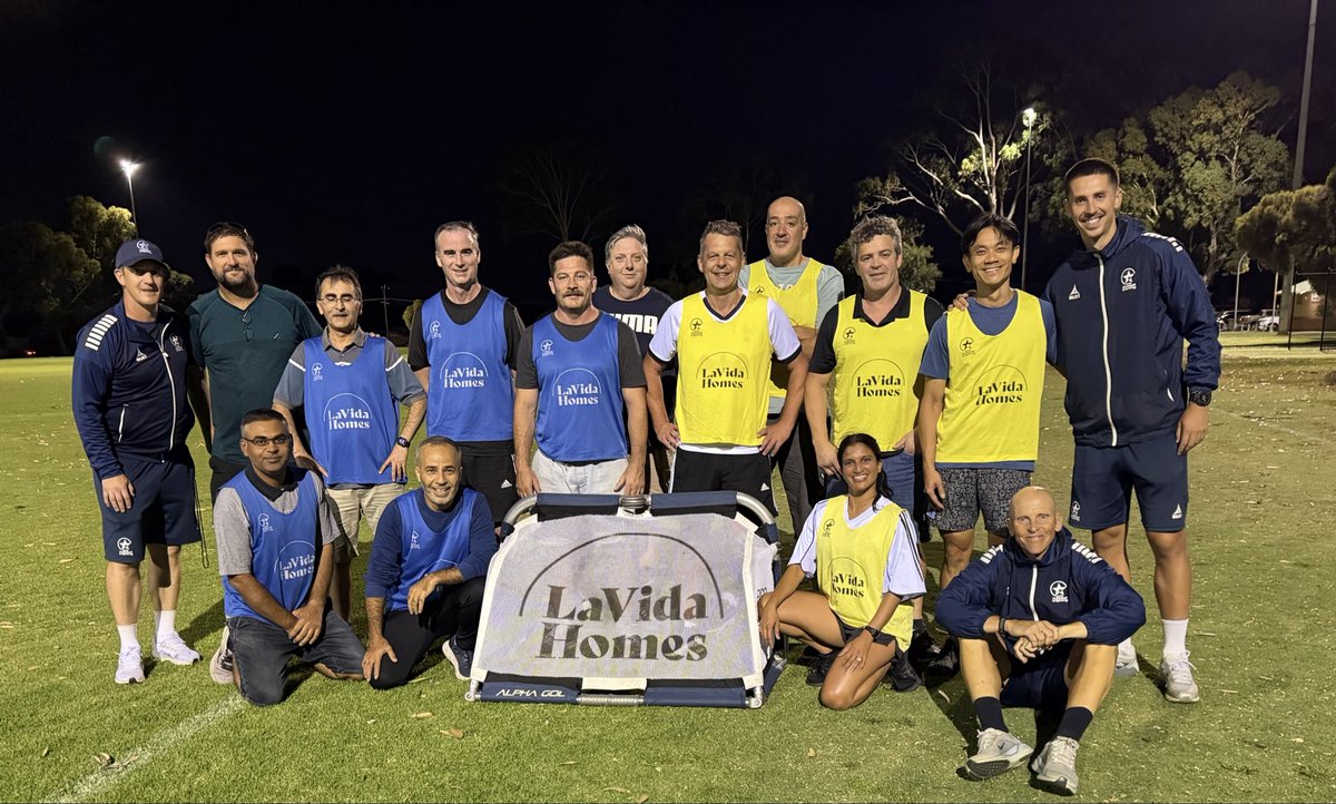 Mark Lee tweet media