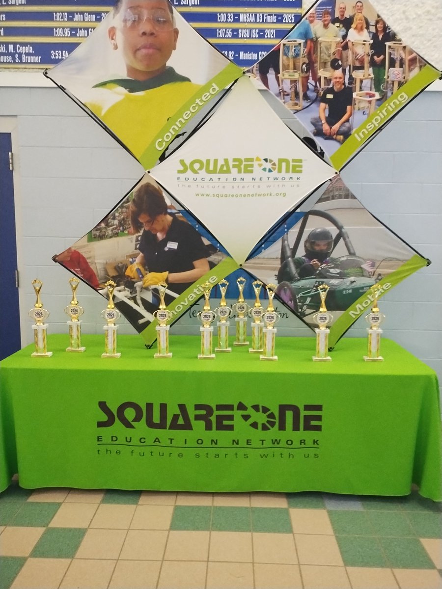 Clinton STEM tweet media