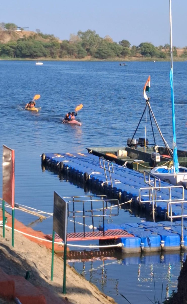 UBArea_IA's tweet photo. ⚓ SAPPERS CONQUER THE WATERS! GOLDEN KEY DIVISION STRIKES GOLD! 🥇
Precision. Power. Pride.
The unstoppable #GoldenKeySappers of #GoldenKeyDivision dominated the Sailing Regatta 2026 at Army War College, Mhow, proving once again that soldiers who conquer land can command the waters too! 🌊⚓
Competing fiercely against 20 elite teams, the Sappers delivered a masterclass in endurance, coordination and grit:
🥇 Gold – Sailing
🥈 Silver – Sailing
🥈 Silver – Kayaking (Singles)
Their stellar performance earned them the prestigious Sailing Trophy from the Chairman BWTA, AWC — a testament to unmatched seamanship and teamwork. 🏆
From battlefields to regattas, the message is clear:
Where Sappers compete, excellence follows.
Skill. Speed. Spirit.
The Sappers don’t just participate — they dominate. 💪🇮🇳
⚓ जल पर भी सैपर्स का परचम — गोल्डन की डिवीजन ने जीता स्वर्ण! 🥇
साहस। कौशल। विजय।
#GoldenKeyDivision के वीर #GoldenKeySappers ने Army War College, Mhow में आयोजित Sailing Regatta 2026 में शानदार प्रदर्शन कर जल क्रीड़ा में भी अपनी श्रेष्ठता साबित कर दी। 🌊⚓
20 मजबूत टीमों के बीच कड़े मुकाबले में सैपर्स ने अनुशासन, टीमवर्क और अदम्य जज्बे का परिचय देते हुए शानदार उपलब्धियाँ हासिल कीं:
🥇 Gold – Sailing
🥈 Silver – Sailing
🥈 Silver – Kayaking (Singles)
उनकी उत्कृष्ट क्षमता और सामूहिक समन्वय के लिए टीम को Chairman BWTA, AWC द्वारा प्रतिष्ठित Sailing Trophy से सम्मानित किया गया। 🏆
संदेश साफ है—
जहाँ सैपर्स उतरते हैं, वहाँ जीत तय होती है।
धरती हो या जल,
भारतीय सेना का जज्बा हर मोर्चे पर अडिग है। 💪🇮🇳
#IndianArmy #SuryaCommand #GoldenKeyDivision #GoldenKeySappers #SailingRegatta #ArmyWarCollege #उत्कृष्टता #TeamSpirit #Victory #ArmyPride #जयहिंद
@adgpi @panchshulpulse @PRODefDehradun @suryacommand @IbexRadioTarana @radioibextarana @voiceofspiti @PoohCrs8913 @ProDefLko @SpokespersonMoD @DefMinIndia