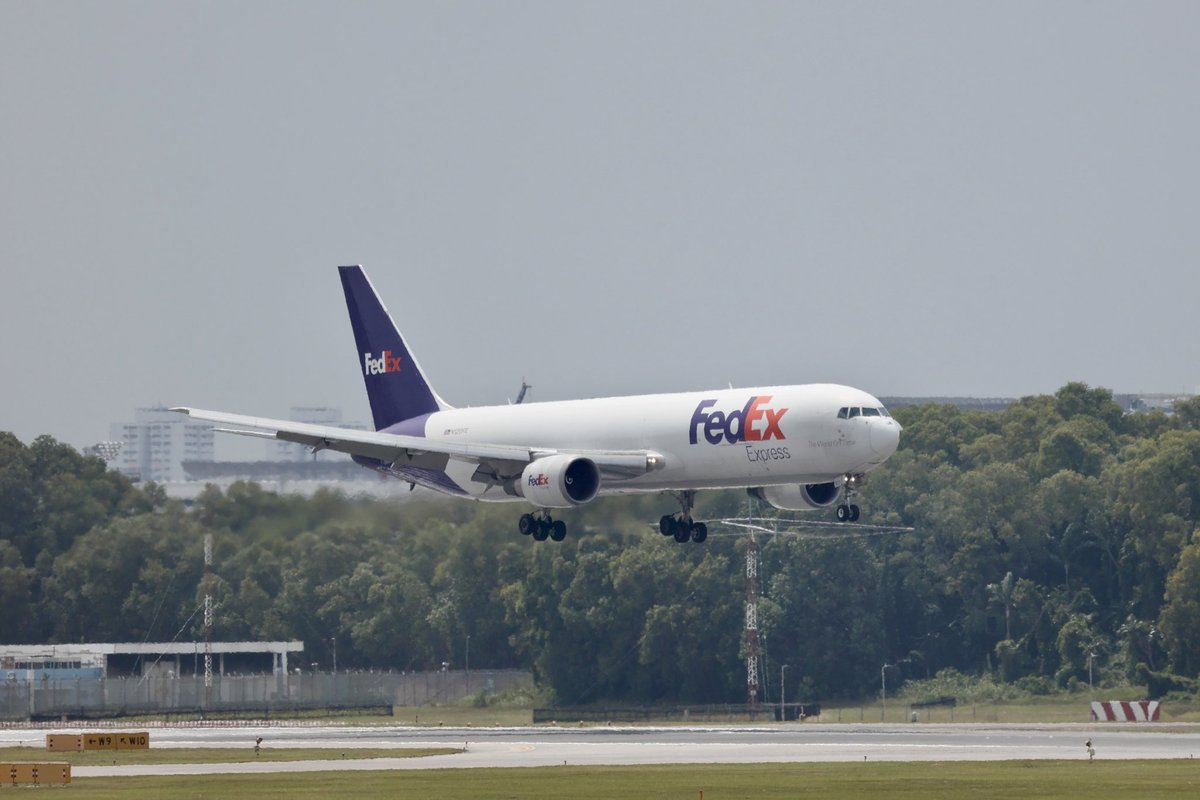 musonda_o's tweet photo. FedEx
B767-300F N120FE
Changi Airport, Singapore
16 Jan 2026
FX6068 CGK-SIN
アジア地域を飛び回るFedExの貨物機をチャンギで撮影。
#FedEx #SIN #B763 https://t.co/cFdav0SeKw