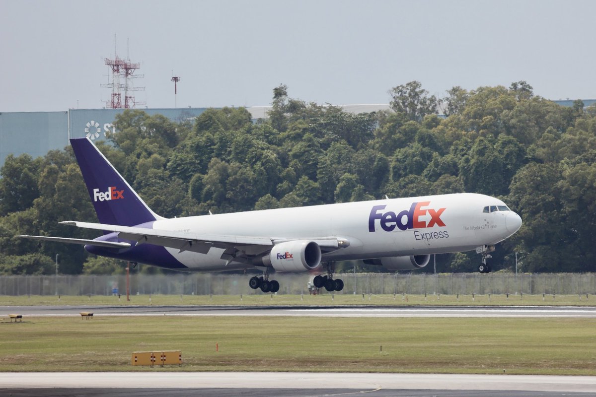 musonda_o's tweet photo. FedEx
B767-300F N120FE
Changi Airport, Singapore
16 Jan 2026
FX6068 CGK-SIN
アジア地域を飛び回るFedExの貨物機をチャンギで撮影。
#FedEx #SIN #B763 https://t.co/cFdav0SeKw
