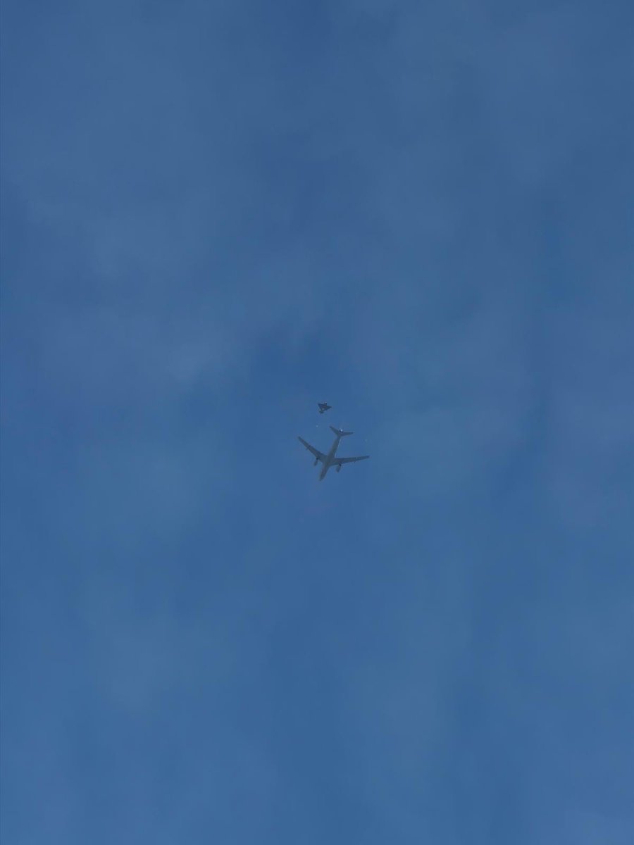 TeaMohn👨🏻‍💻👨‍👩‍👧‍👧⚡️🔋🚘🦅 tweet media