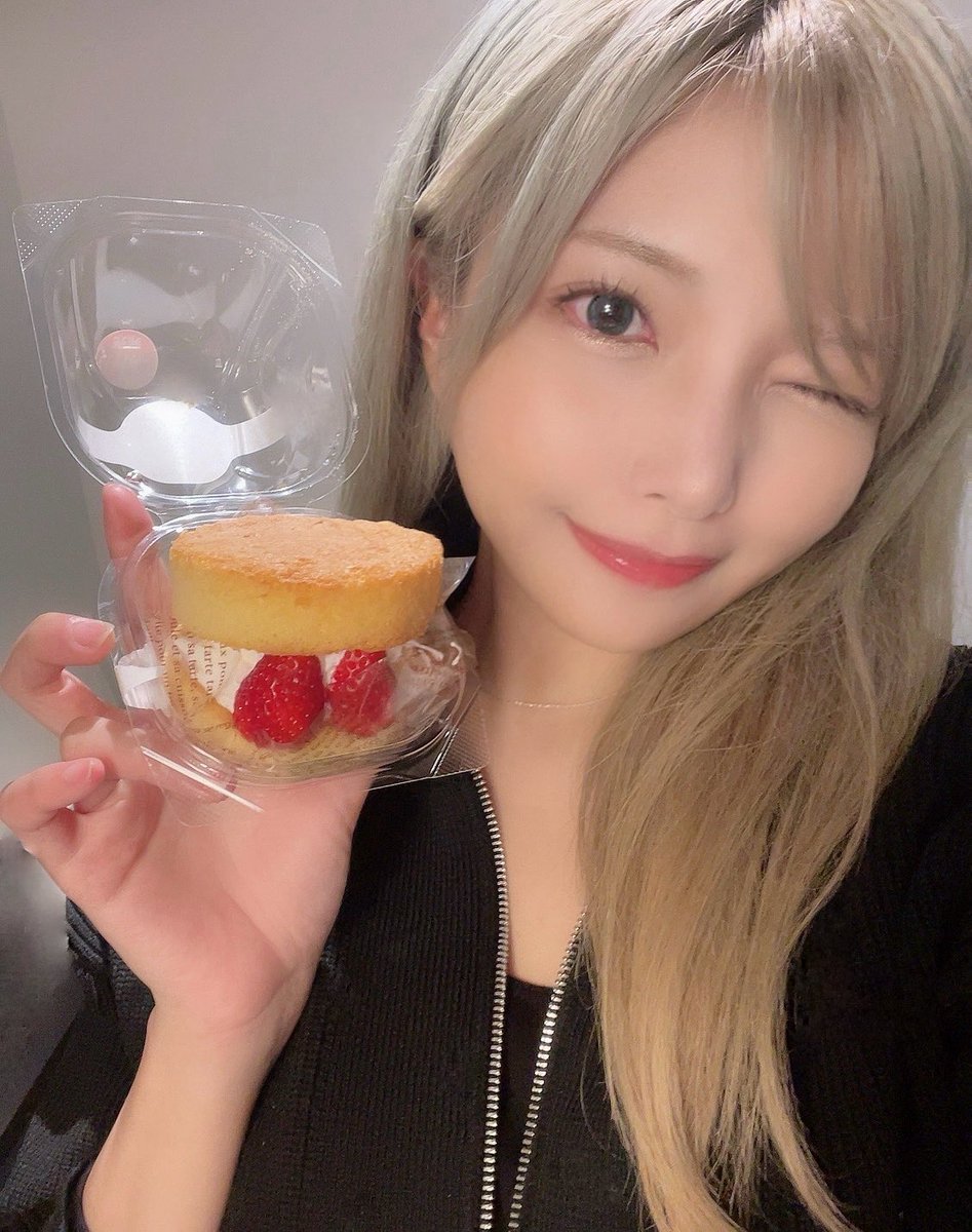 oshi_sen_aka_'s tweet photo. 【毎日ましろん】
3月10日「砂糖の日」
今日も1日お疲れさまです☺️
#西谷麻糸呂 @mashiron21
#麻糸呂しか勝た���
#麻糸呂可愛い
#砂糖の日
#の日シリーズ
#今日は何の日
#毎日ましろん https://t.co/jHxex6sDm7