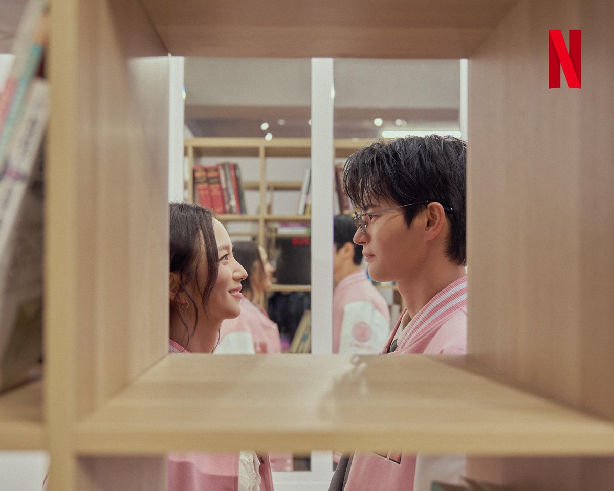 서로의 시선이 닿는 곳으로🐰🦊🫧
#월간남친