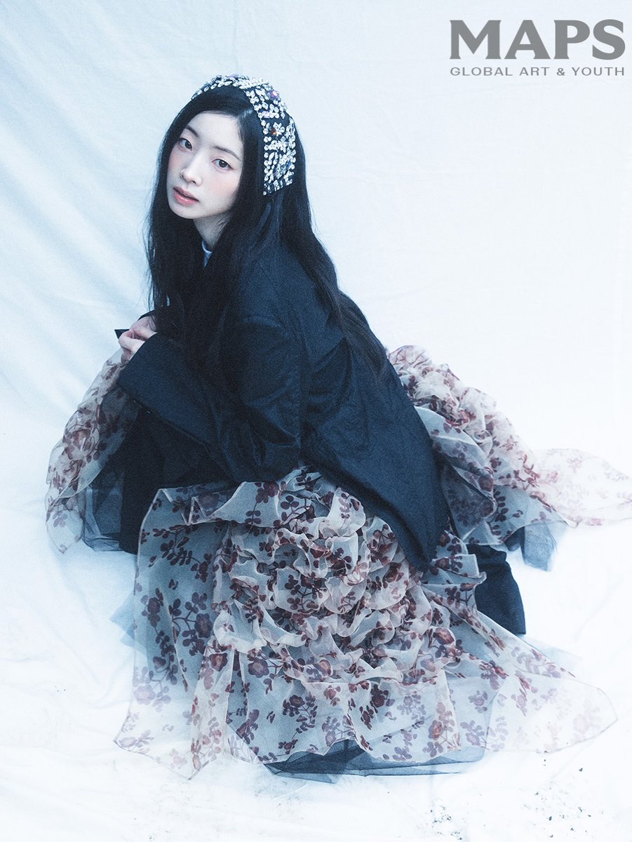 Dubu_s_Ramen's tweet photo. แบบนี้คือชอบมากเลยนะ โพสต์กี่ทีก็ชอบ ดูได้ไม่เคยเบื่อ ความสวยของเธอช่างสะกดสายตาซะจริง สวยจริงๆ สวยแบบโกงมาก
อย่าหักโหมนะลูกเอ้ยยยย ถ้าไม่ไหวก็พักผ่อนนะลูก
@mapsworld_media @commedesgarcons
#DAHYUN #MAPSWORLD https://t.co/YVnaOAHvo7