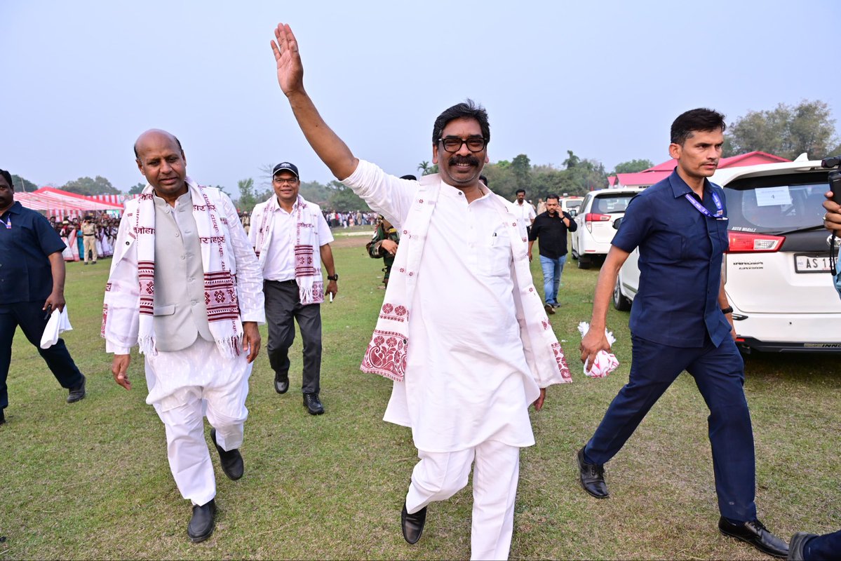 Hemant Soren tweet media