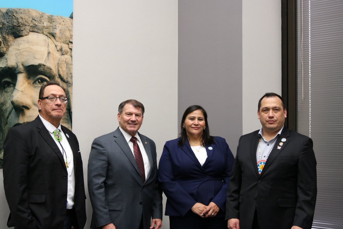 Senator Mike Rounds tweet media