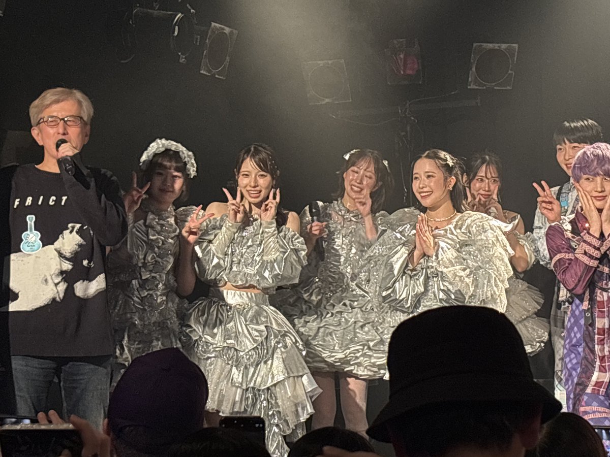 4nb_ex_d's tweet photo. フィロのス、ゆっふぃー率いるいにしえ永遠？、二丁魁、バンもんと百戦錬磨の皆さんに文坂なの や ゆっきゅん まで加わって全編間違いない最高の対バン、至高のダンスフロアでした！！加茂啓太郎さんありがとうございます😭

（終演後の撮影タイムまで！）

#GreatHuntingNight https://t.co/GlFrsDJvEQ