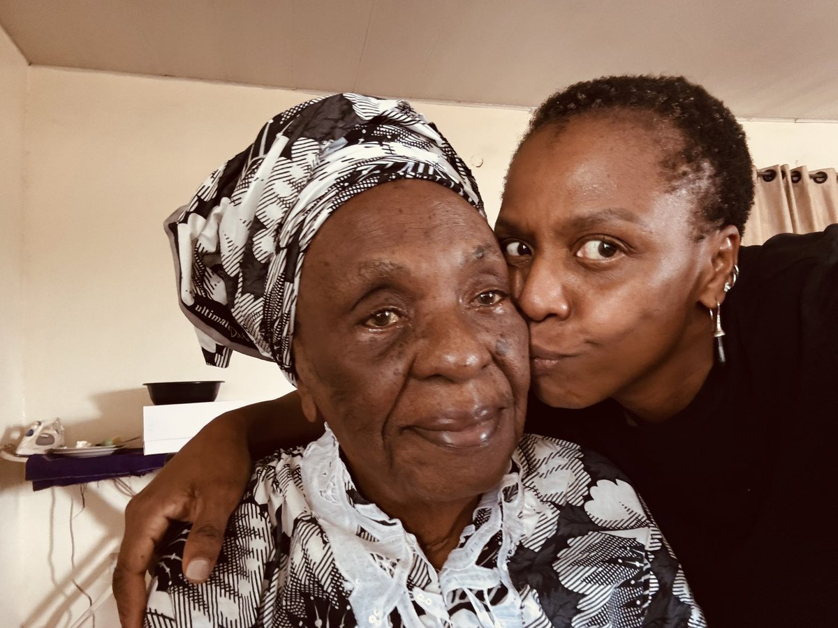 Lọlá Shónẹ́yìn tweet media