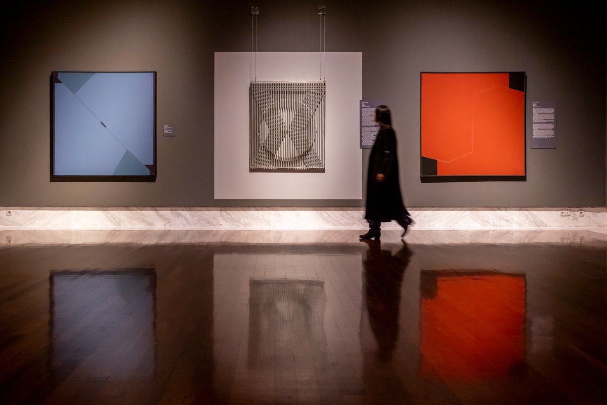 GVAcultura's tweet photo. 🖼️El Museu de Belles Arts de València presenta l'exposició ‘Temps Moderns’ 

🎨48 obres de la col·lecció pròpia d'art contemporani 
🧑‍🎨Compreses entre les dècades de 1940 i 1970

👁️Fins al 31 de maig

https://t.co/fsKOAzgqwR https://t.co/MPwaOQmZmt