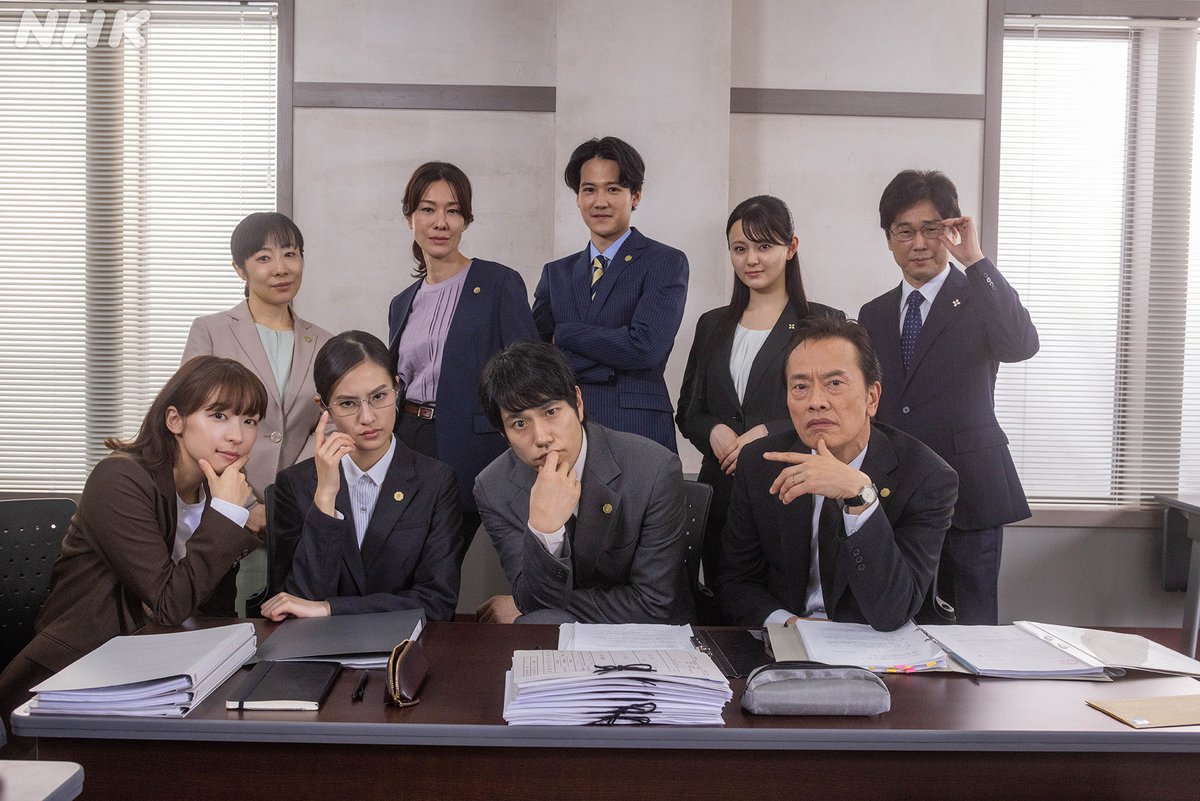 nhk_dramas's tweet photo. ドラマ10【#テミスの不確かな法廷】⚖️

最後のテミスアルバムをどうぞ
https://t.co/VGd5AsC3Os

クランクアップの写真など最後ということで盛りだくさんな内容になっております。

#松山ケンイチ
#鳴海唯
#恒松祐里
#山崎樹範
#山田真歩
#葉山奨之
#山本未來
#齋藤飛鳥
#市川実日子
#遠藤憲一 https://t.co/ObgWehkALs