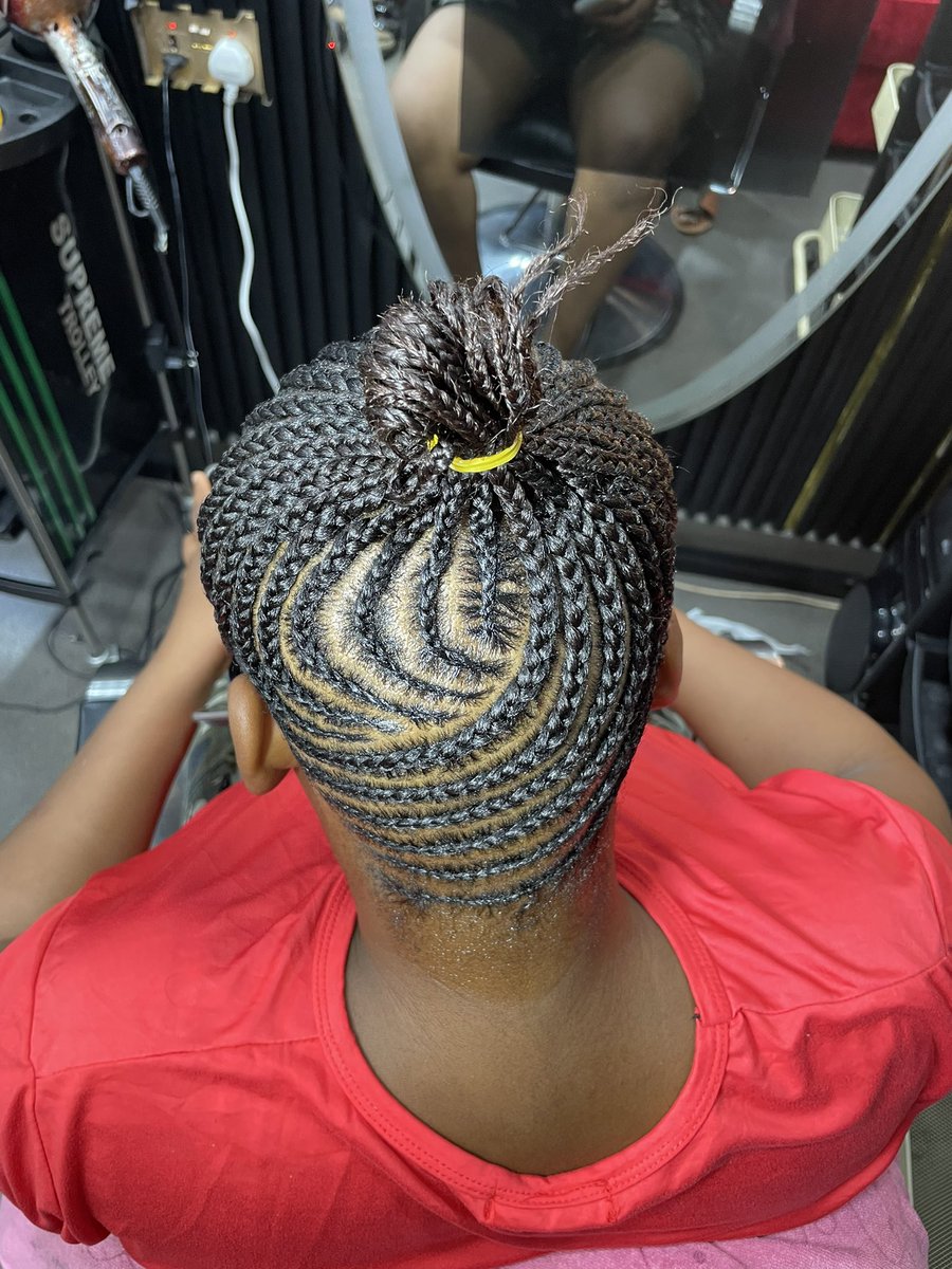 hilopeksalon's tweet photo. Simple braids for your kids 😍 https://t.co/4SxLHaGfCb