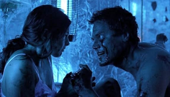 TallyMichelle4's tweet image. #Bug (2006)

An  unhinged war veteran holes up with a lonely woman in a spooky Oklahoma  motel room. The line between reality and delusion is blurred as they  discover a bug infestation.
#ObsessedMovies #FilmX