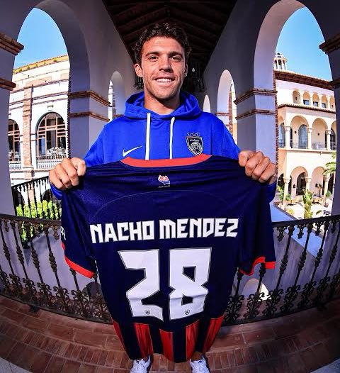 wallpassjournal's tweet photo. 🚨BREAKING NEWS: Nacho Méndez is set to break a Guinness World Record as the longest-naturalized player by the Football Association of Malaysia (FAM) who has never been called up to the national team.

This is because the Malaysia national team, Johor Darul Ta’zim (@OfficialJohor ), and the “Bugatti rider” are reportedly afraid that Malaysia’s opponents could report the case to FIFA if Nacho Méndez plays in an international match, due to the questionable origins of his ancestry.

As of this writing, it is predicted that the JDT player will remain unused by the @malaysia_nt at least until he retires.