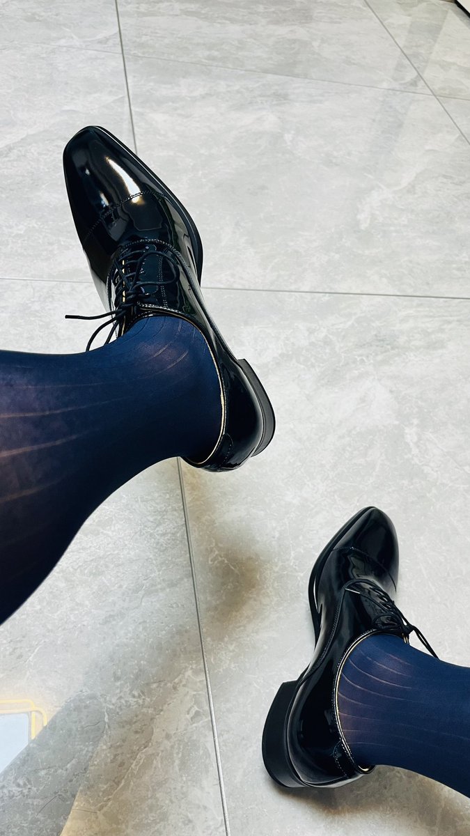 YCquner's tweet photo. 作为一个0️⃣，同样可以喜欢正装皮鞋👞。 https://t.co/DVAjwa95aV
