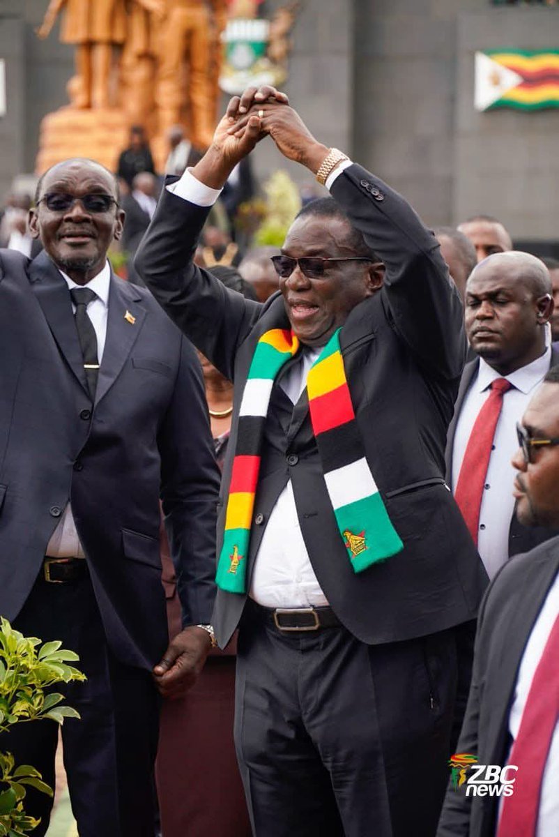 ApphiaNyaa's tweet image. The NO TRAFFIC in Harare CBD is proudly brought to you by ZIMBABWE REPUBLIC POLICE.  Vakomana vanozongopedza ✔️✔️✔️💣
@PoliceZimbabwe 
#Harare 
#ZIMBABWE