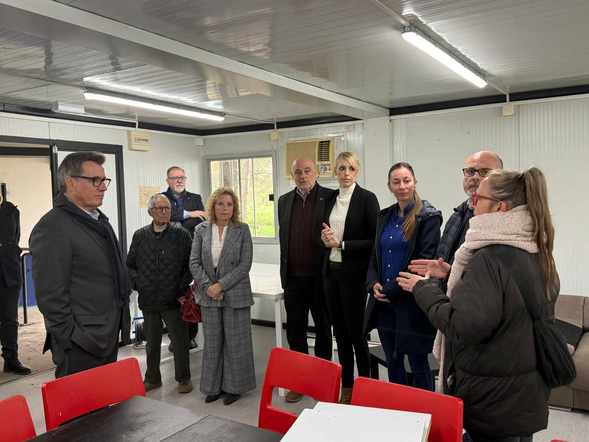 AjuntaMartorell's tweet photo. 🤝Visita a la nova ubicació de l’equipament de Creu Roja Baix Llobregat Nord a la finca de la Torrassa

➡️https://t.co/mPpPxRN2HB https://t.co/C5J6EntYb1
