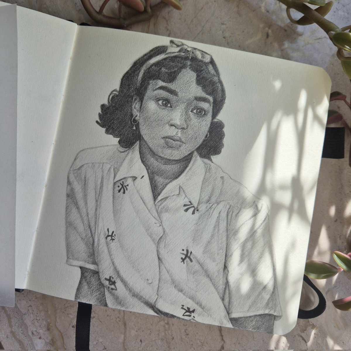 birthday drawing of my queen delainey hayles as claudia!!