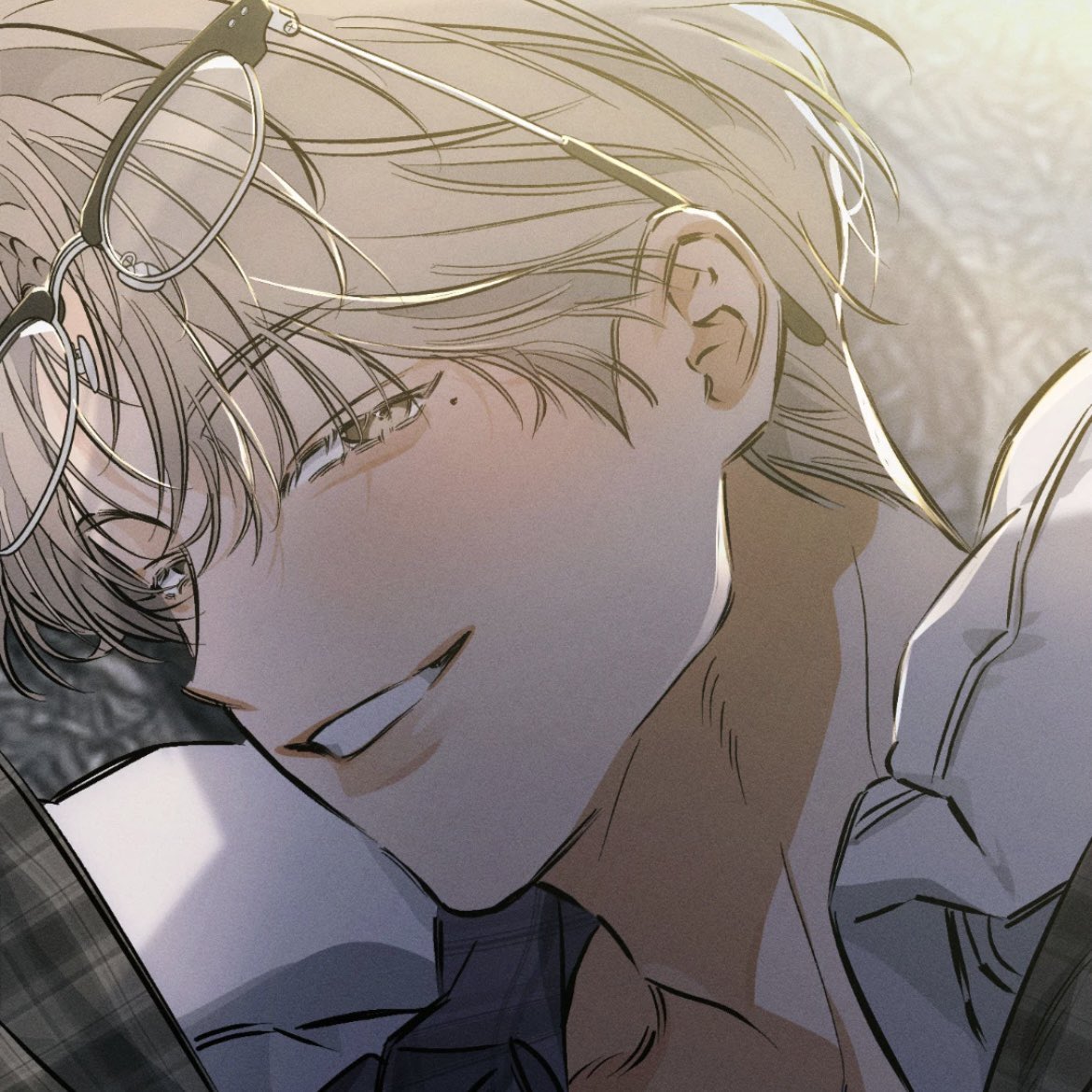 ยัยเมะลูกคุรหนูชีคัมแบคละ กลับมารอบนี้เปิดตัวแบบจั๊มพ์สแกร์ แฮ่!! (แฮ่หน้ามุงอะ) พิจ๋าตกใจเกือบตกบันไดคอหักตุย ทำเปนเอาสารร่างตัวเองไปรองรับ พอเข่าพิขยี้จุดเสียวมันบอก โอ๊ย พิจ๋าอย่าถู หนุจะโด่ อิเปรตนี่มัน..