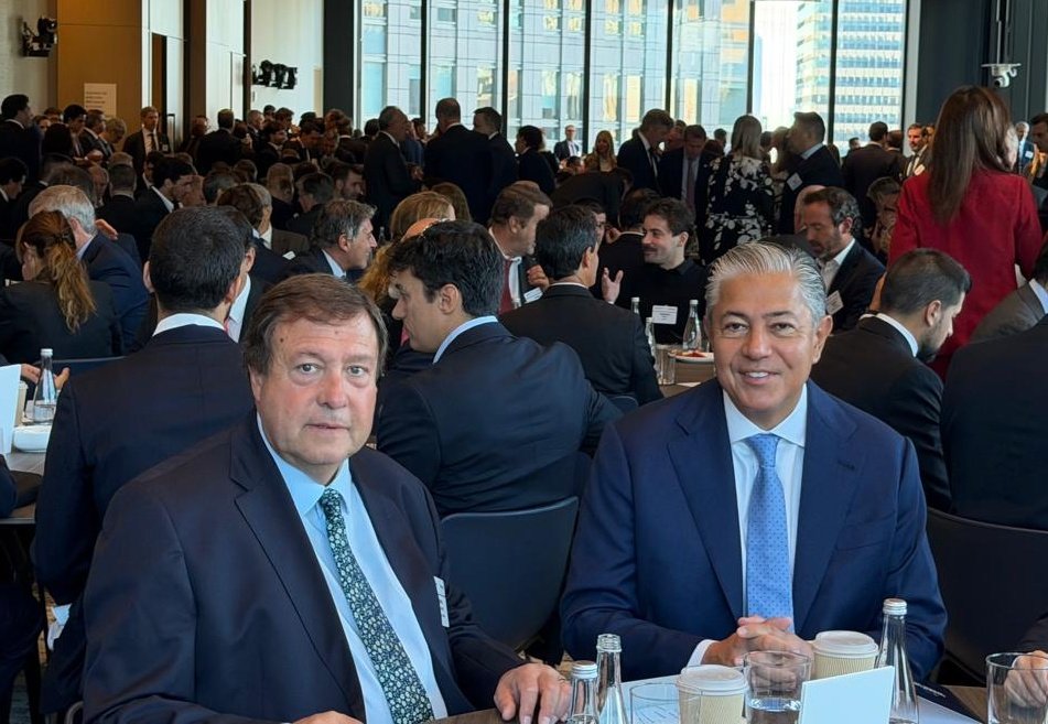 NEUQUÉN ES EL FARO ENERGÉTICO DE LA ARGENTINA

En el inicio de la #ArgentinaWeek organizada por la Embajada Argentina en los Estados Unidos; el JPMorgan y el Bank of America.

Una oportunidad para dar a conocer toda la potencialidad que tiene Neuquén y los neuquinos para brindar