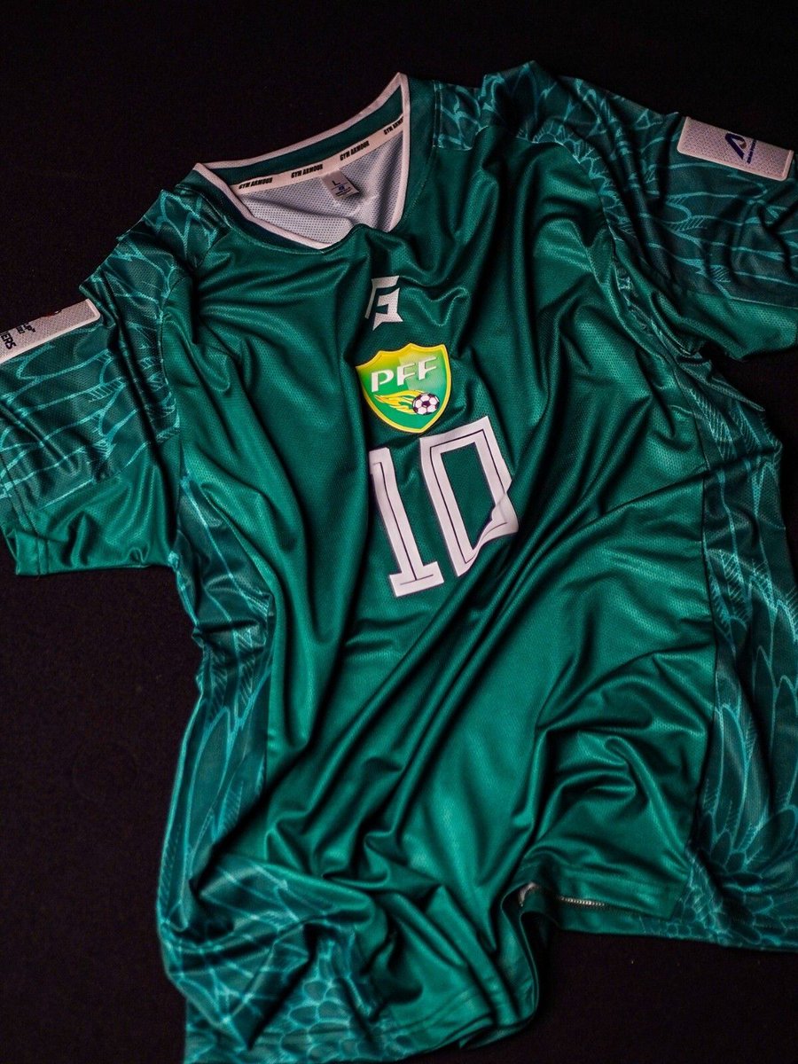 Classic Football Shirts tweet media