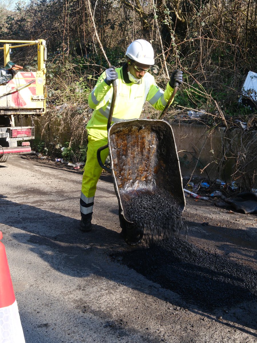 Hounslow Highways tweet media