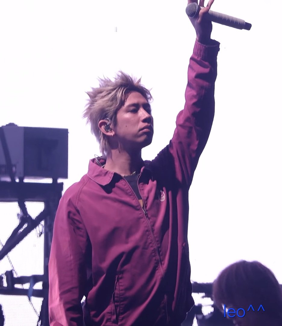 umjileo's tweet photo. Cause we are, we are
The colors in the dark 🫶
@ONEOKROCK_japan
#ワンオクロック  #ONEOKROCK
#OOR #TAKA https://t.co/GPRTWA8Ir5