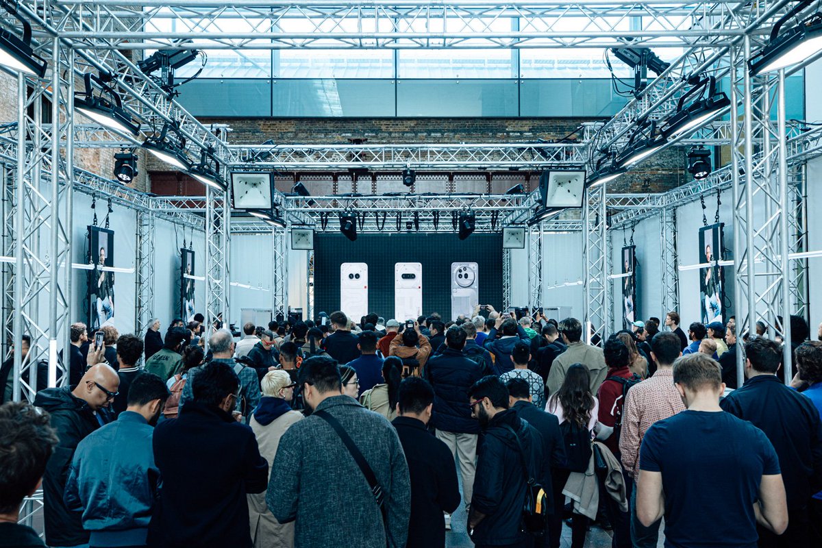 Carl Pei tweet media