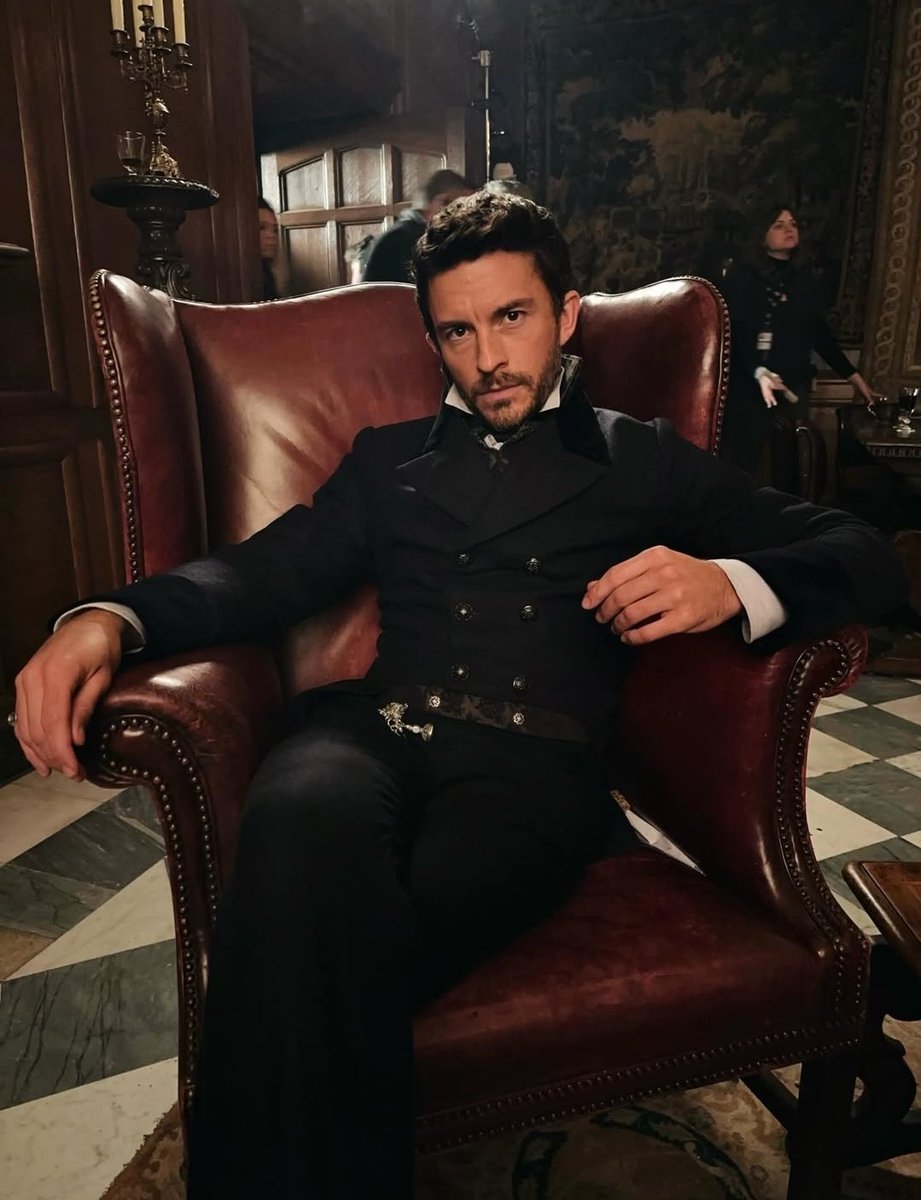 Jonathan Bailey Access tweet media