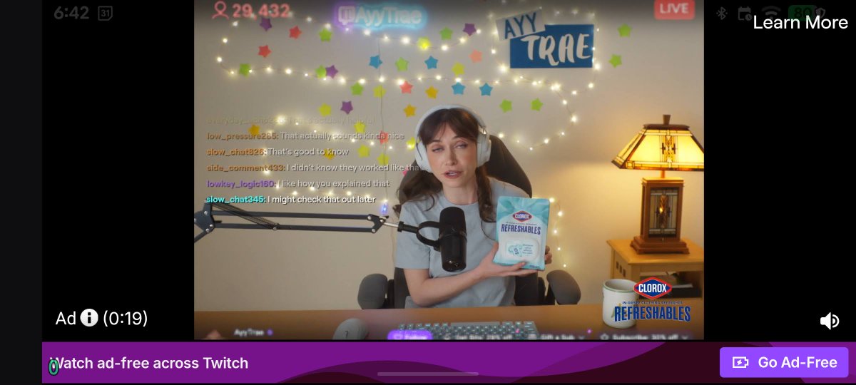 X1011_'s tweet photo. You're famous, @ayytrae! (Sorry for the derpy freeze frame! 😅) @Clorox https://t.co/B5BPkrpaEw