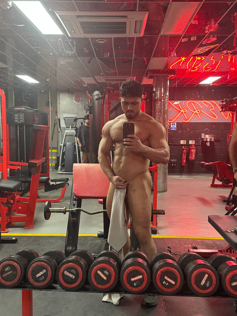 Master Mircea tweet media