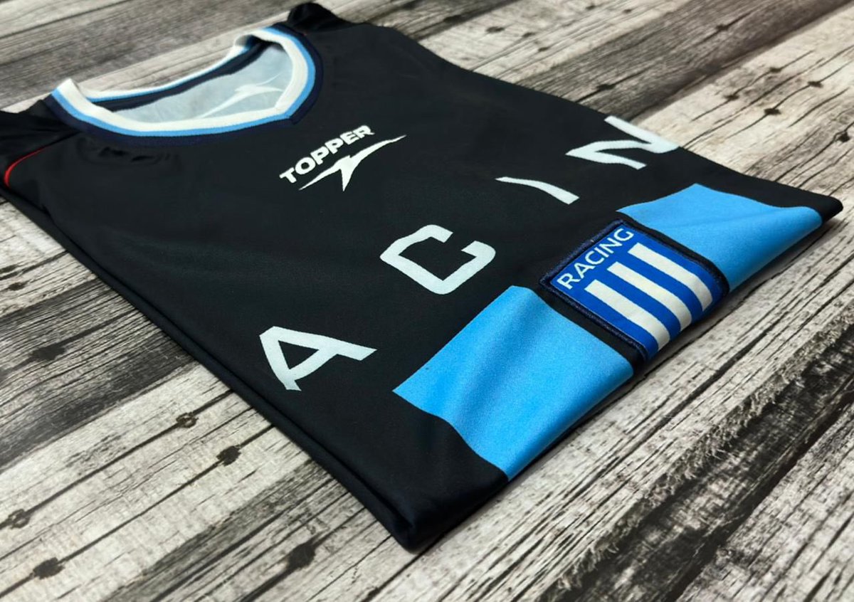 𝗖𝗮𝗺𝗶𝘀𝗲𝘁𝗮 𝗥𝗖 𝗥𝗲𝘁𝗿𝗼✨

🔥NUEVO INGRESO🔥

Alternativa temporada 2001🎓🏆🤍🩵

STOCK LIMITADO ✨🎓
Pedidos por encargo 🩵🤍

Talles del M al 2XL
#IndumentariaRC #RopaRacing #Racing #RacingClub #camisetaRacing #LaAcademia #LaguardiaImperial #RacingRetro