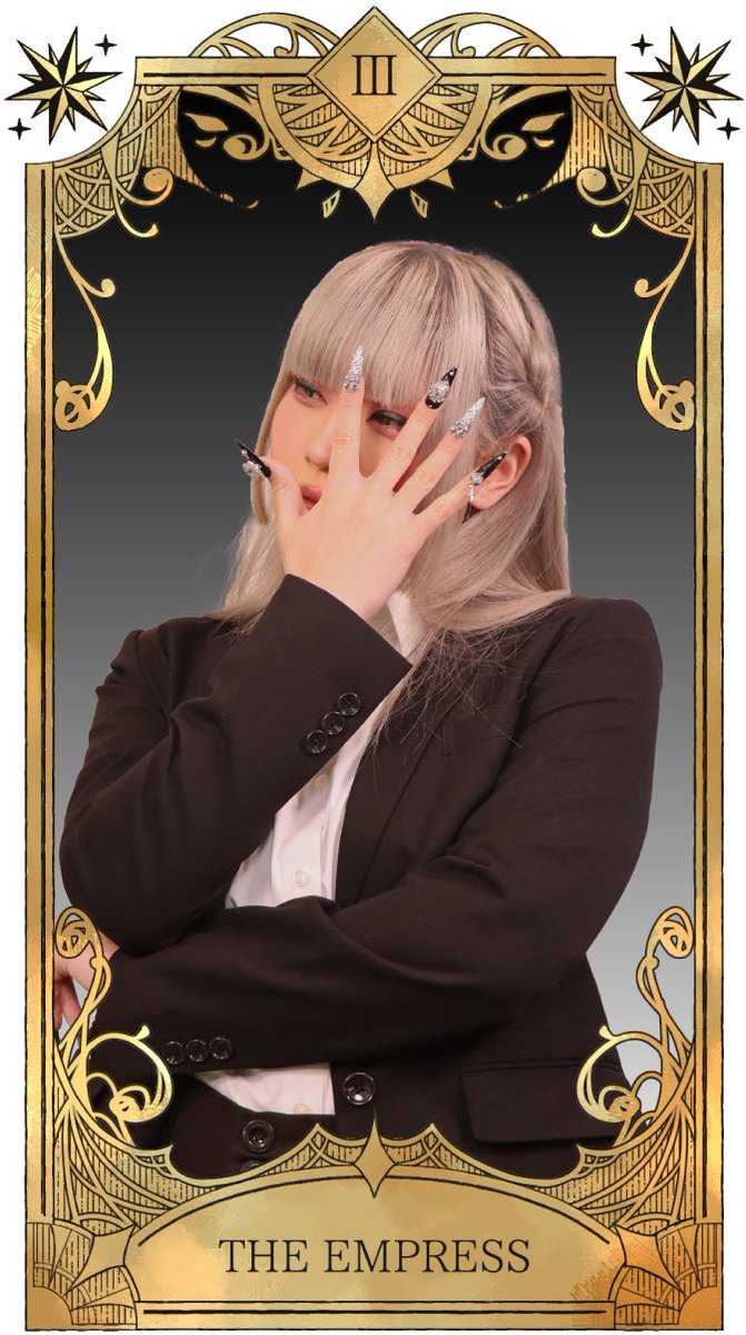 Yoroduwemaki's tweet photo. 【🕖役者紹介⑧🕗】
役名:メレオン
芸名:もぶ
◇自己紹介◇
どーもはじめまして、あたしはメレオン。アルカディアの超ベテランの諜報員。
経歴と年齢は詮索しないこと。それが守れるなら…とっておきの情報を教えてあげる。
#cLockI
#くろあい
#万絵巻
#劇団万絵巻
#関西大学 https://t.co/Xu5Xl6enFj