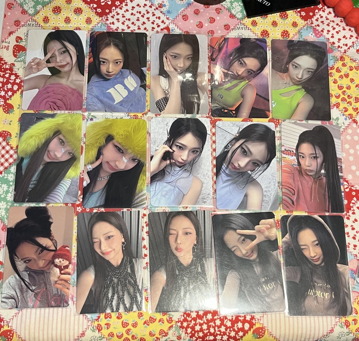 pls rt | พร้อมส่ง การ์ด babymonster

กองเหมา 37 ใบ 

1290.- รวมส่ง 
**ตกใบละ 30กว่าบาท

พร้อมโอน 1,200.-

สนใจ dm / mt ได้เลยค่ะ
สนใจใบแยกทักถามได้ค่า
ปล่อยถูกพร้อมโล๊ะค่ะ

#ตลาดนัดเบม่อน #ตลาดนัดbabymonster