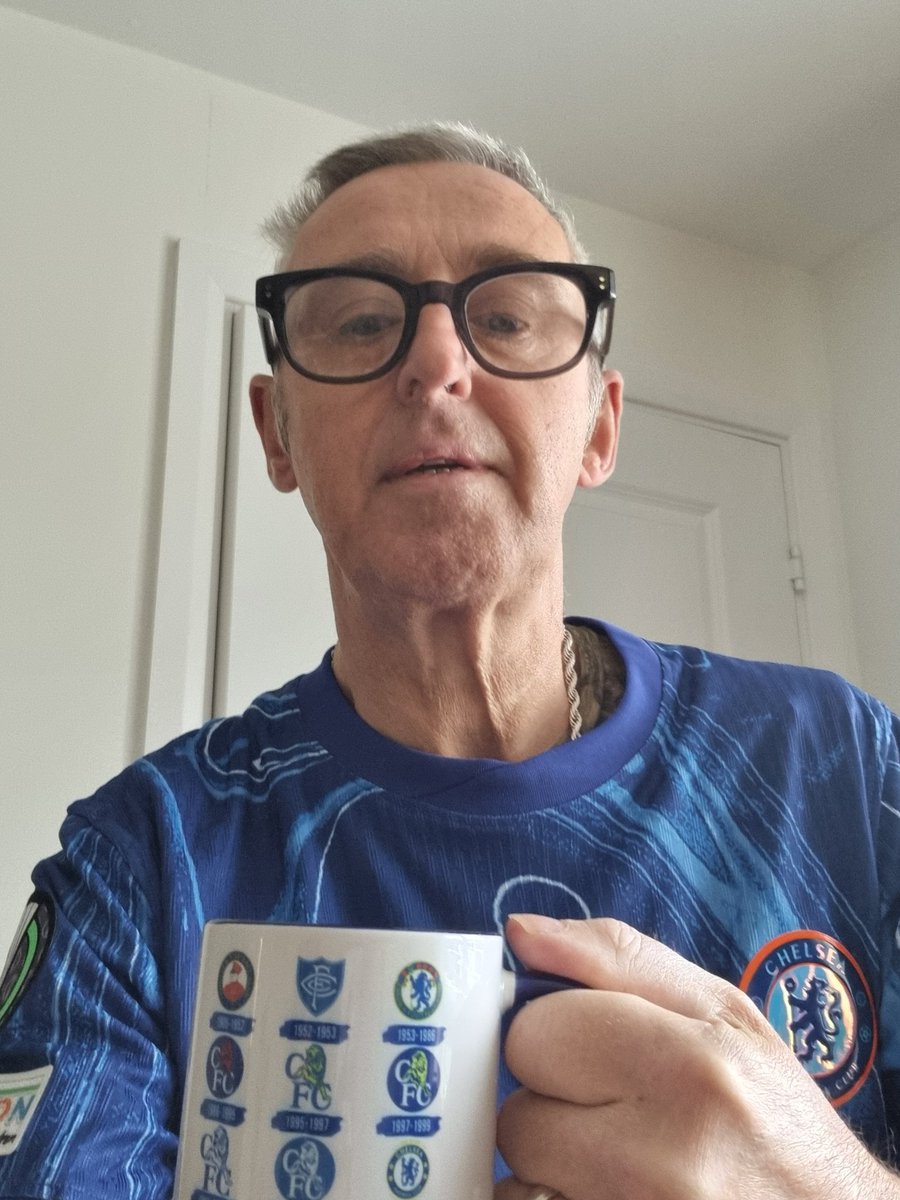 MarkTommostuff's tweet image. Happy 121st Birthday @ChelseaFC Here's to another year of special moments cheering us on through the sun &amp;amp; rain 🎶 💙💙 #cfc #ktbffh