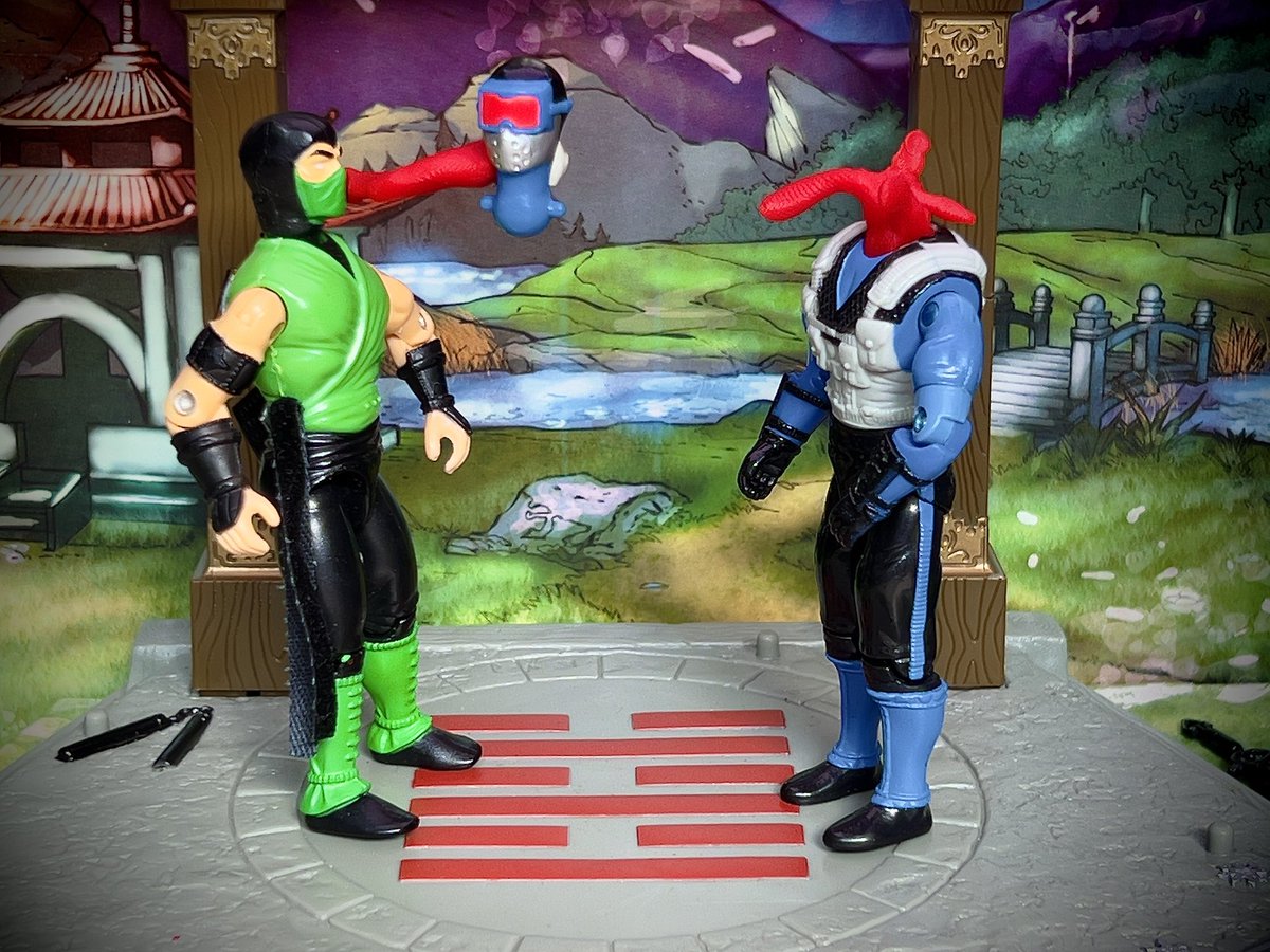 day 433 #joeday Reptile v1 1994 

The worst part about these figures is they don’t have backscrews so I couldn’t replace his head with a reptile head or whatever. Still fun tho. 6/10.