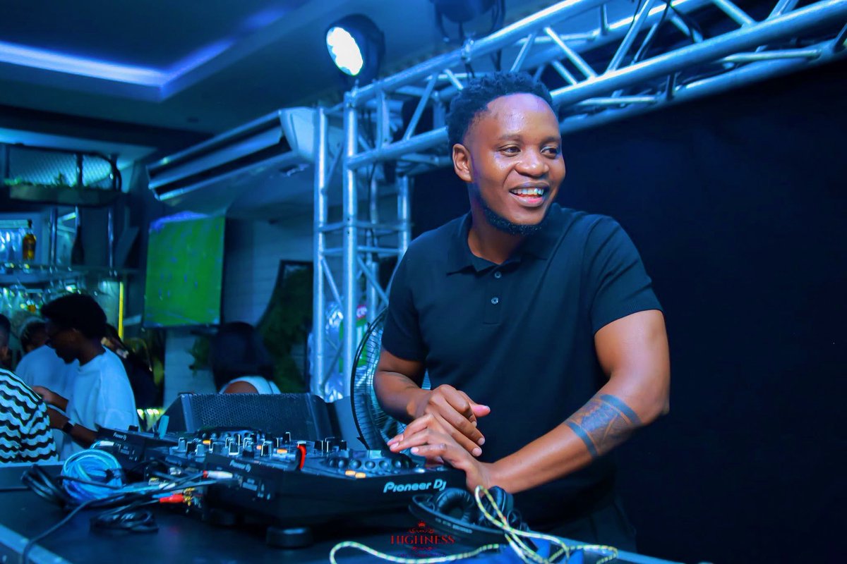 Deep London tweet media