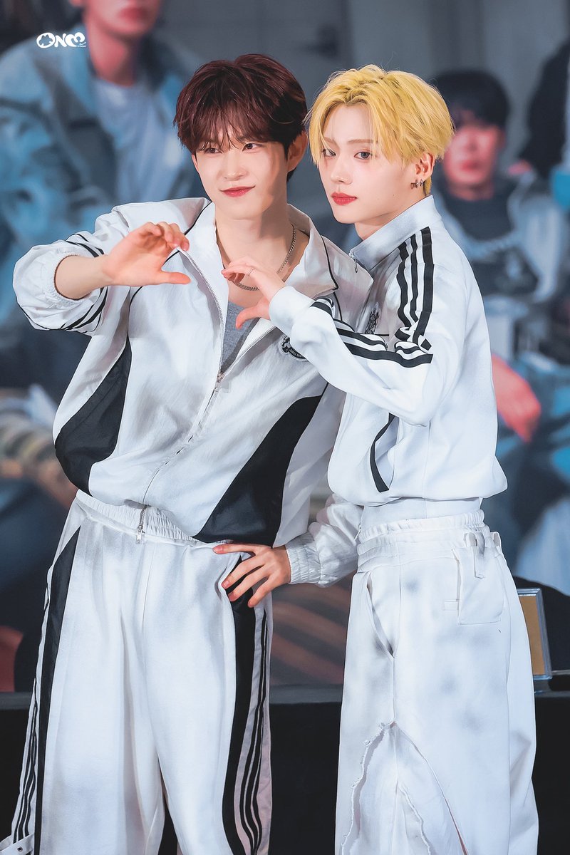 𝙊𝙉𝙀. tweet media