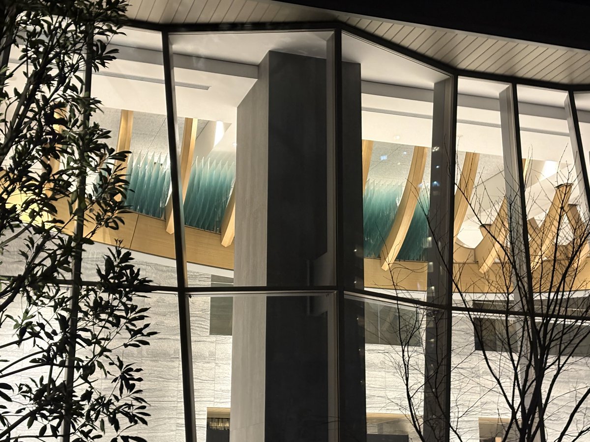 限界サラリーマン tweet media