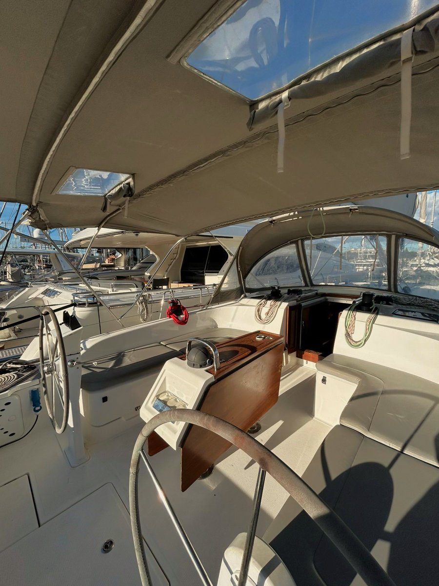 SailwaysGr's tweet photo. Special One-Offer!
Special relocation offer from Kalamata to Athens.
Charter our Bavaria Cruiser 51 (2019) for an exceptional price!
Price: €2,100 p/w
From the week 13.06.2026.
Get in touch with us:
📧 info@sailways.gr
📞+30 210 9800170
#yachtoffer #sailways #yachtcharter https://t.co/ICQHtz5rtc