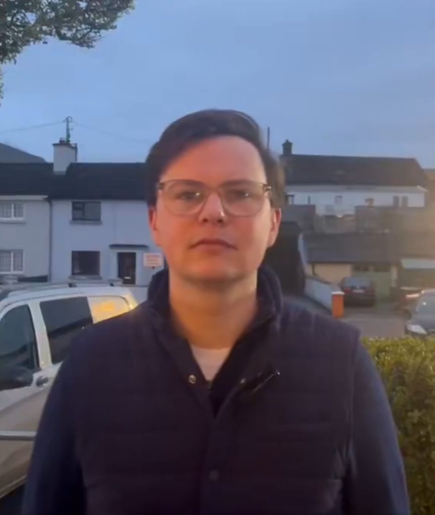 HorseRacing.net tweet media