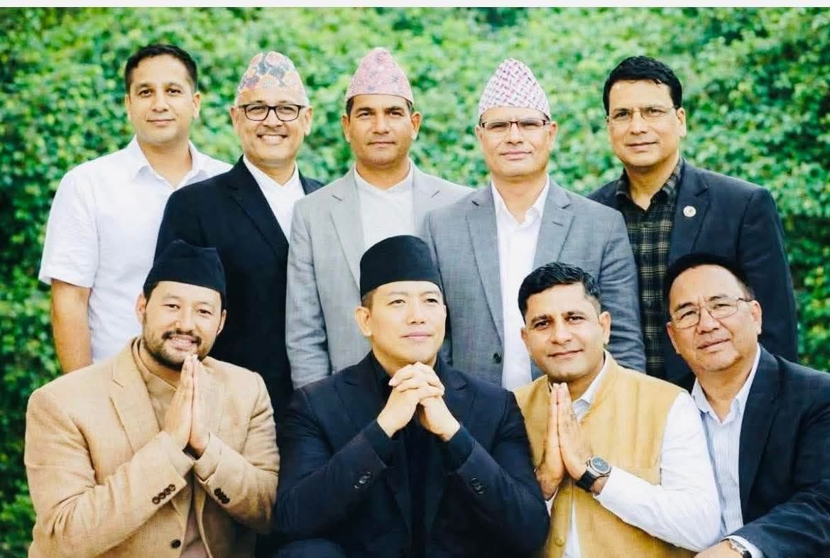 अत्यान्त प्रतिकुल परिस्थितीका विच प्रतिनिधिसभामा निर्वाचित सबै माननीय कमरेडहरुलाई हार्दिक बधाई तथा शुभकामना !

कठिन दिनहरुमा आशाको बत्ती बालीरहन सक्षम हुनुहोस् !!