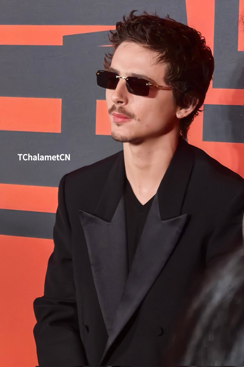 TChalametCN's tweet image. 帅得想哭🥺

#至尊马蒂 #Beijing
#MartySupreme 
#timothéechalamet