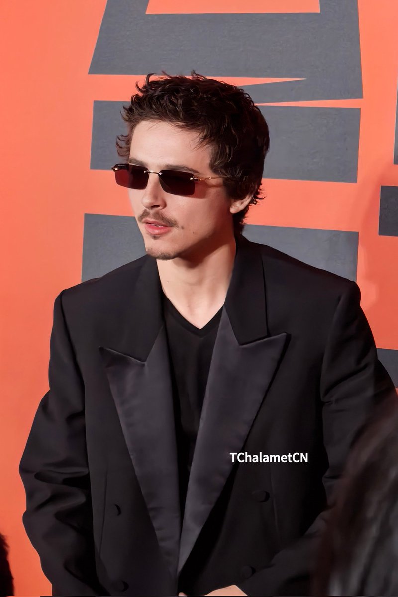 TChalametCN's tweet image. 帅得想哭🥺

#至尊马蒂 #Beijing
#MartySupreme 
#timothéechalamet