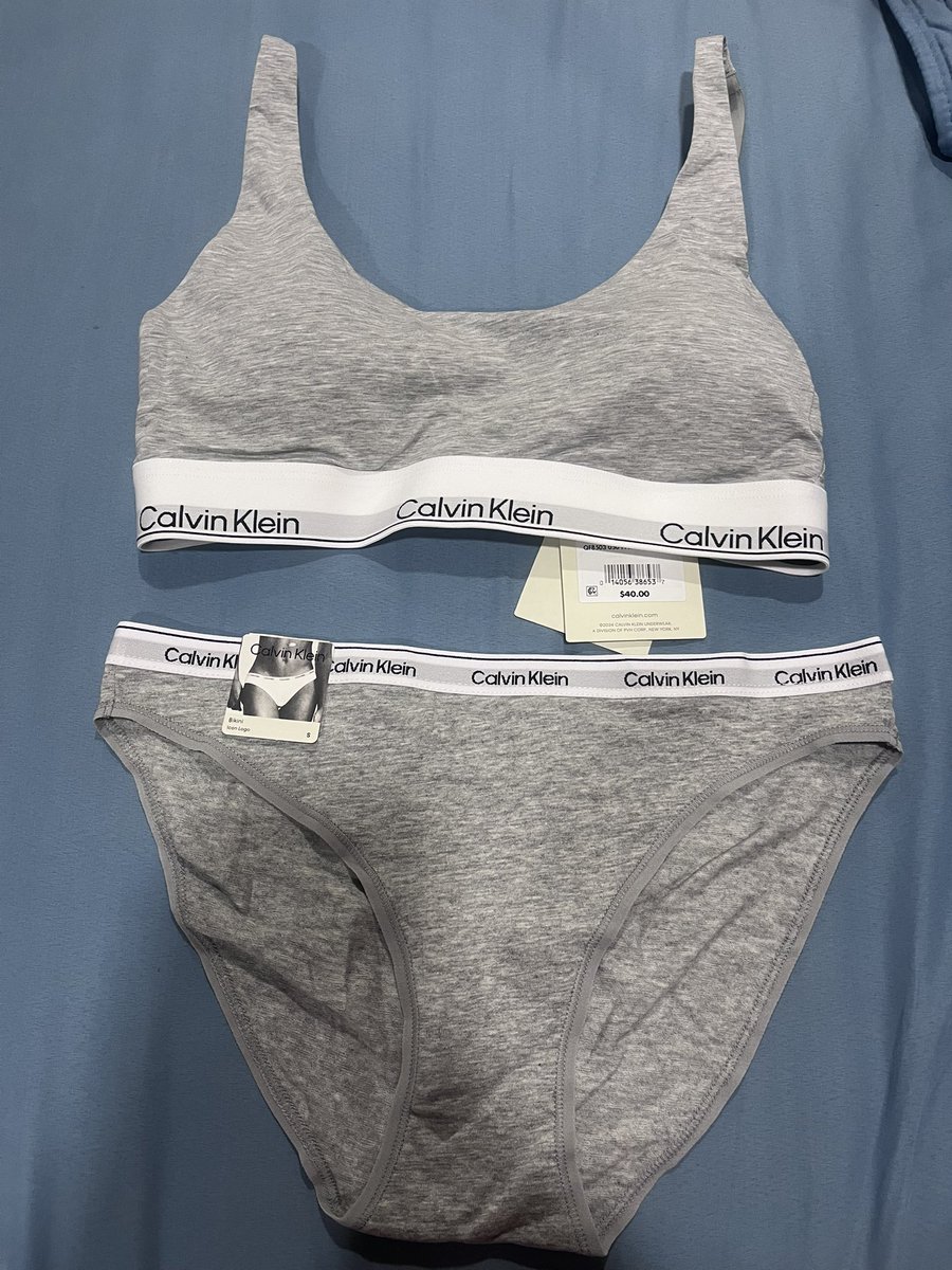melodykittymiss's tweet photo. ݁ ̮܂݂ ̥۟♡ ݁ ฝากขาย 🧁

🎀 Calvinkleinแท้ซื้อจากช้อปเมกาพึ่งถึงไทย All Size Sเอว25-26 เซ็ท1,900ส่งฟรี
แยกชุดชั้นใน 1,400 ส่งฟรี
กกน 600 ส่งฟรี

dm @kittycatttttt_ 🏡

#ส่งต่อ #ส่งต่อเสื้อผ้ามือ2 #ส่งต่อck #ส่งต่อcalvinklein #CalvinKlain #calvinkleinthailand #ck https://t.co/hwYnxzKiPh